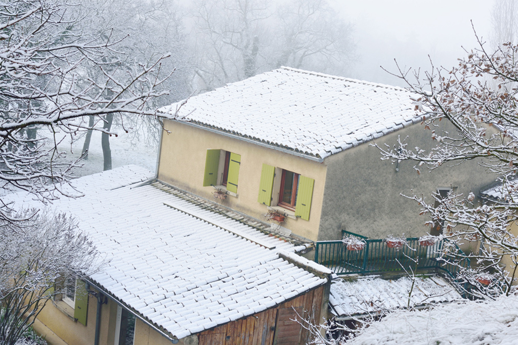 Annexe sous la neige